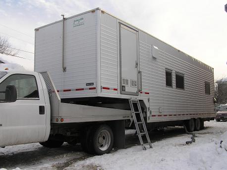 image:Trailer from the side small.JPG